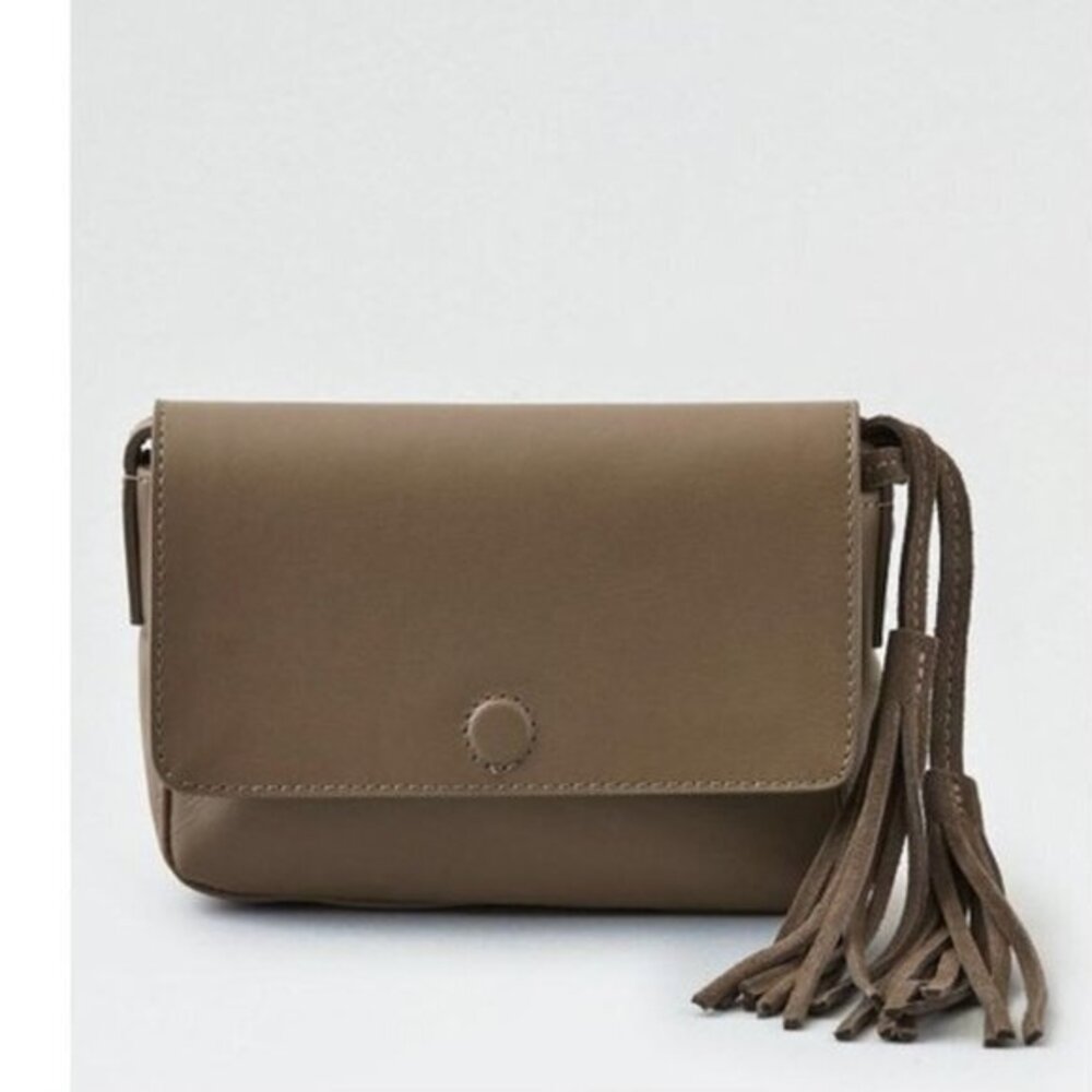 AE Wander Leather Crossbody NWT